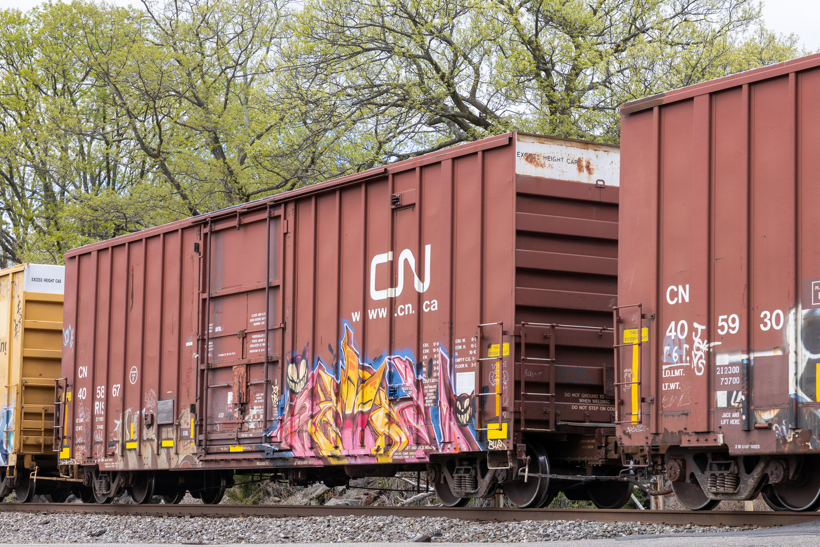 CN 405867