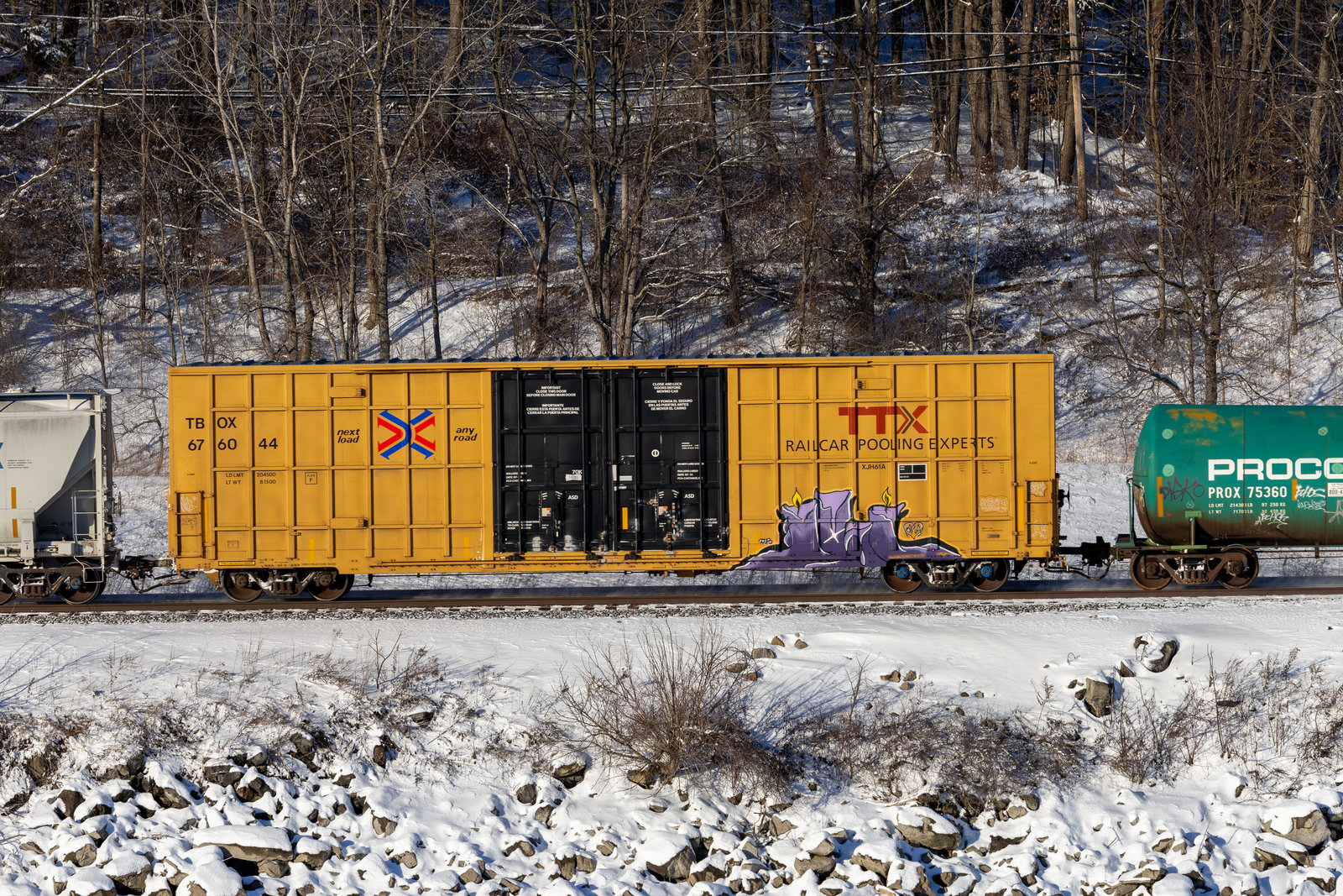 TBOX 676044