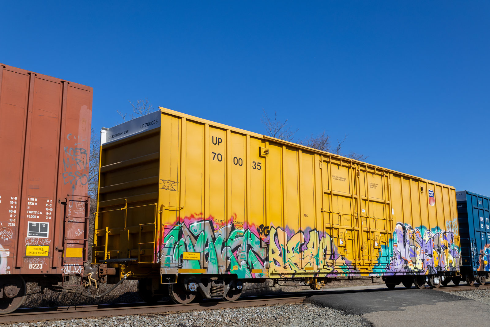 UP 700035