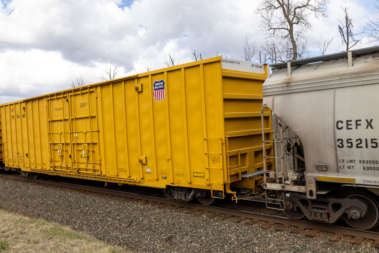 UP 700649