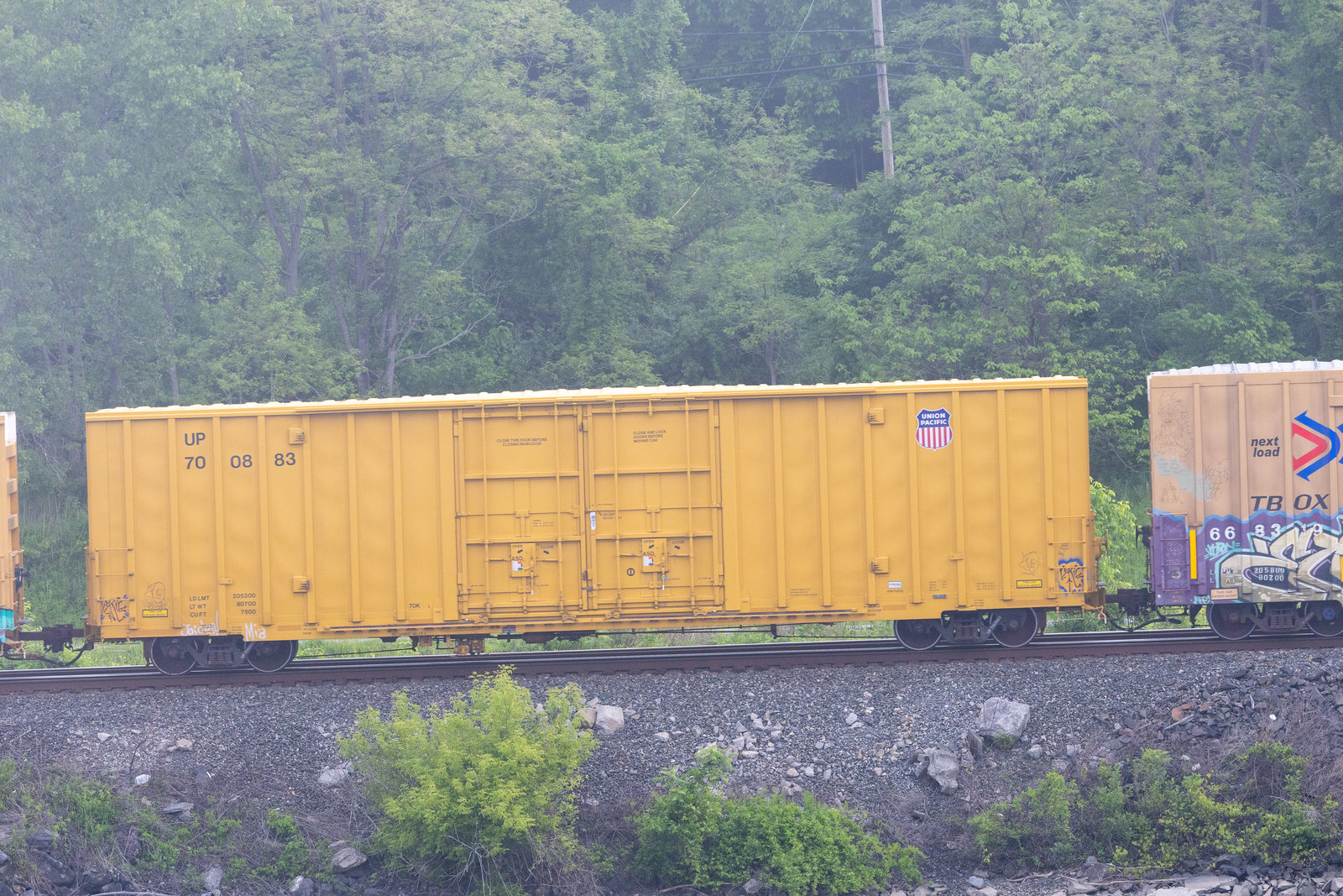 UP 700883