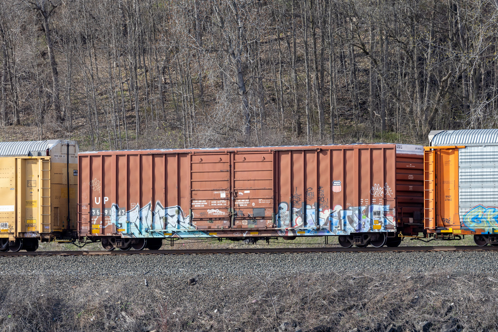 UP 369143