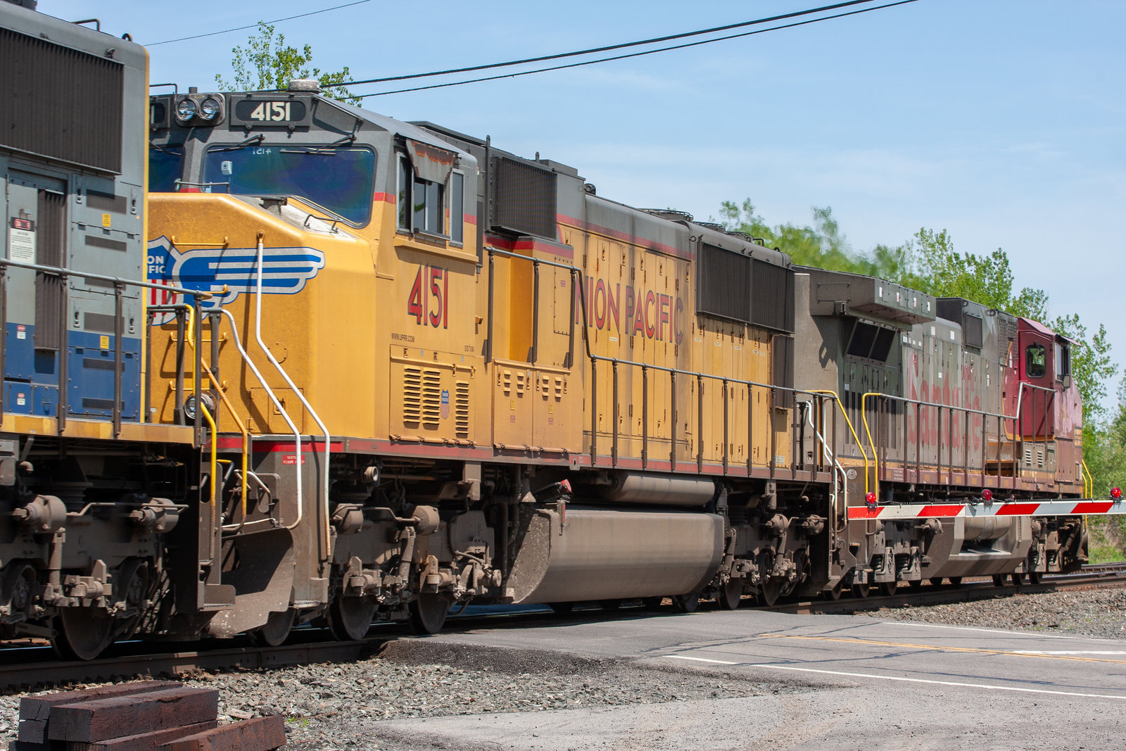UP 4151