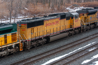 UP 4669