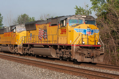 UP 3899