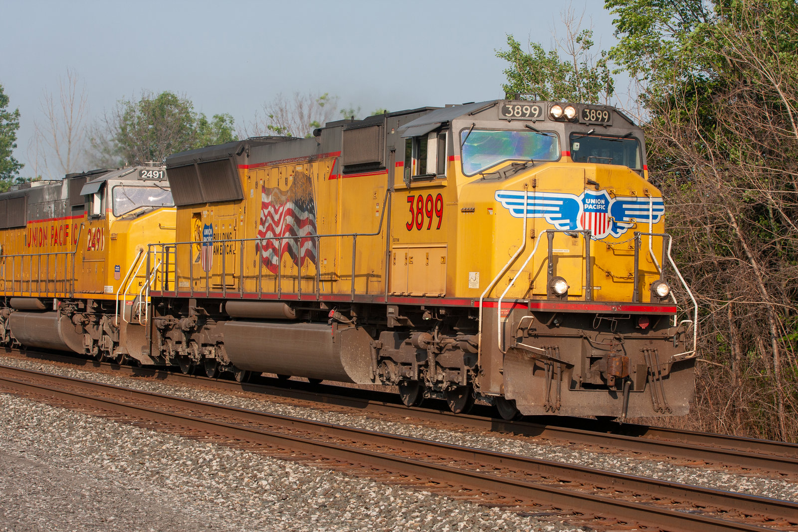 UP 3899