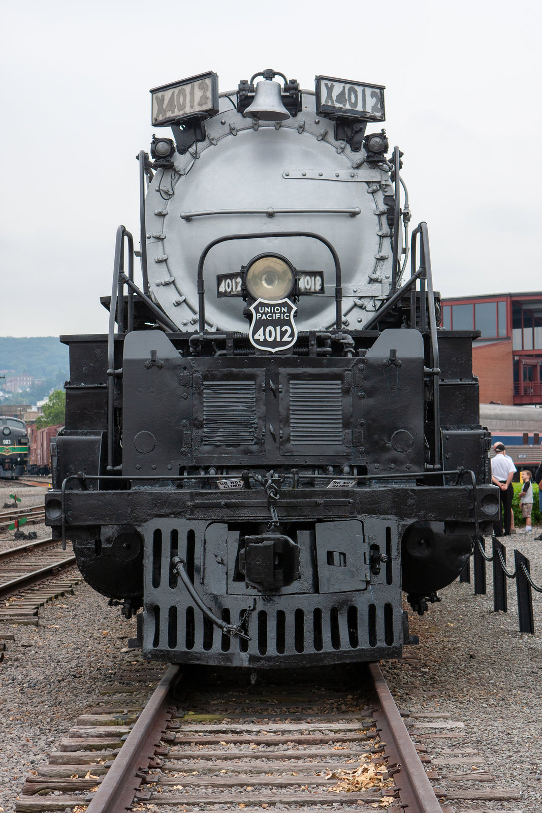 UP 4012