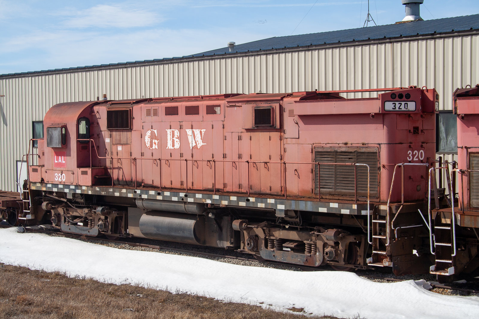 LAL 320