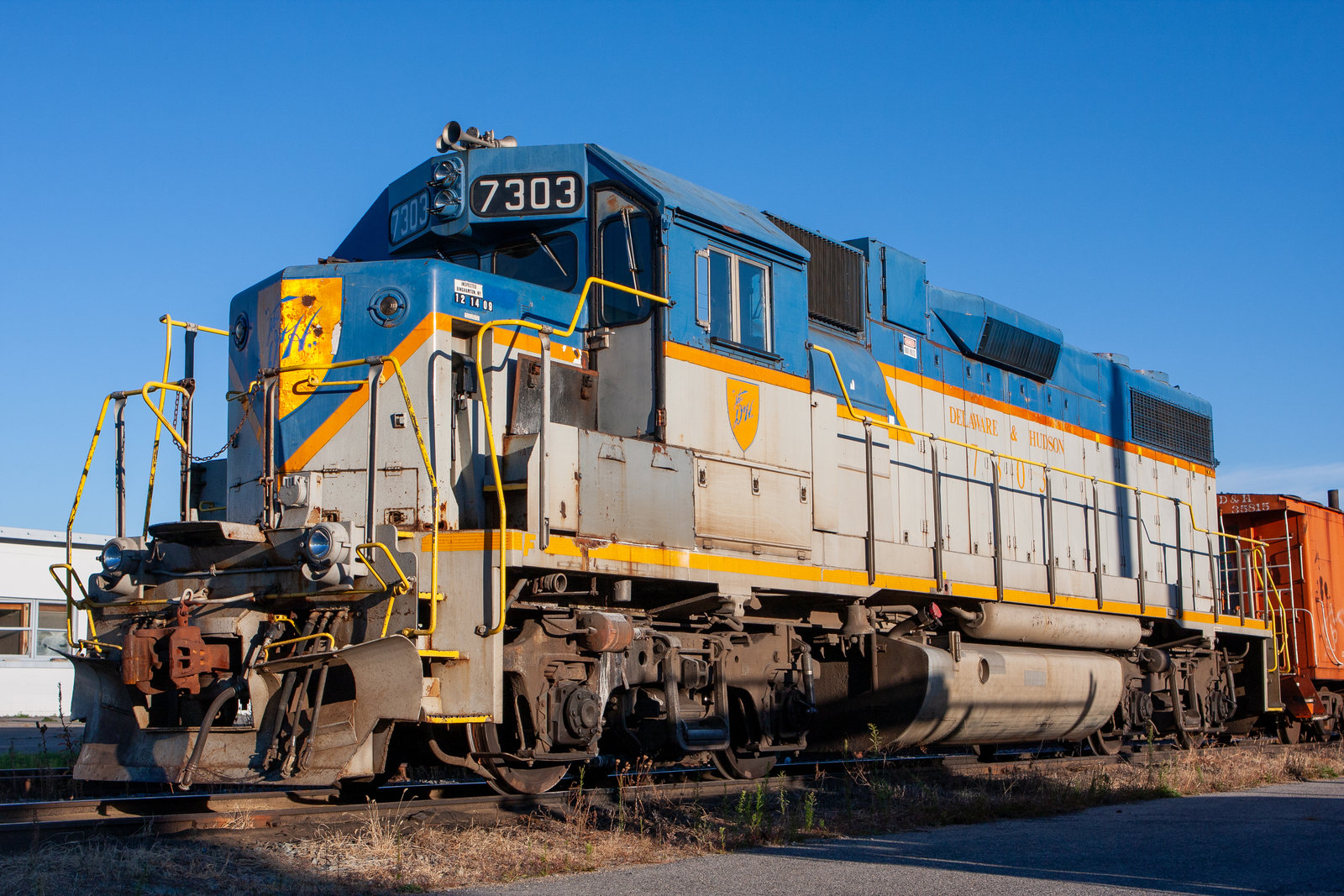 DH 7303