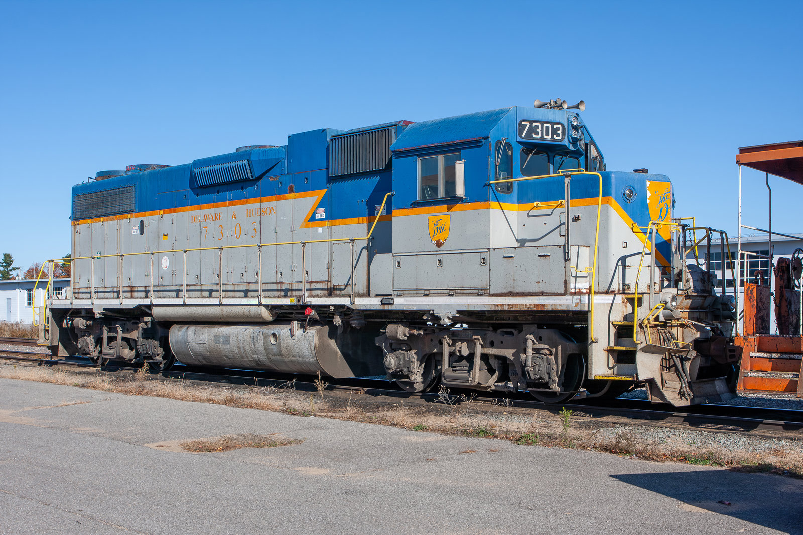 DH 7303
