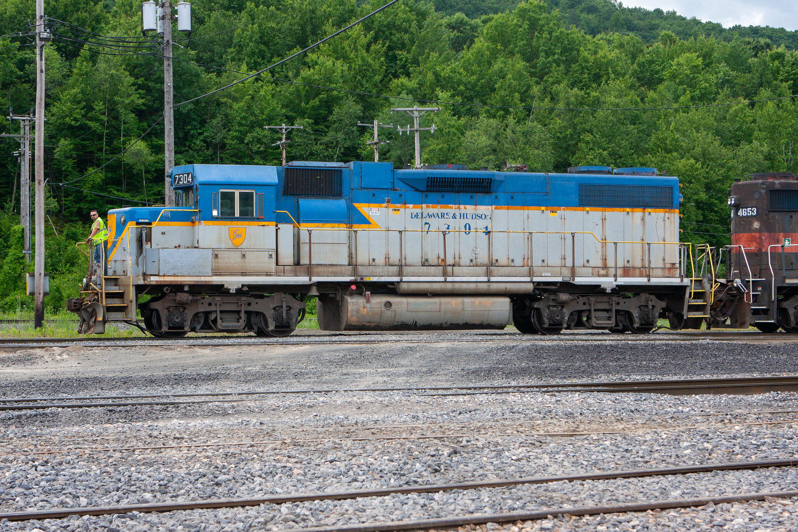 DH 7304