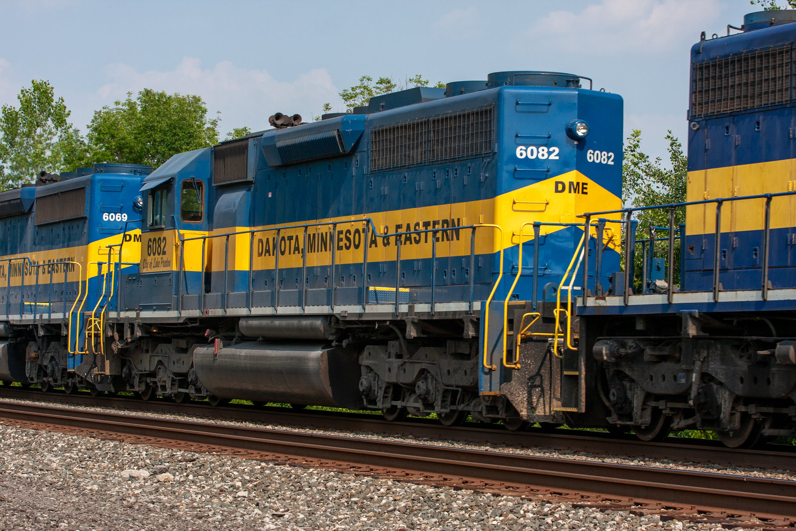 DME 6082