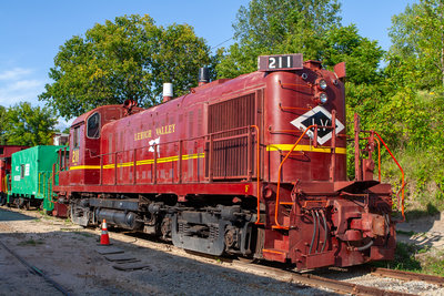 LV 211