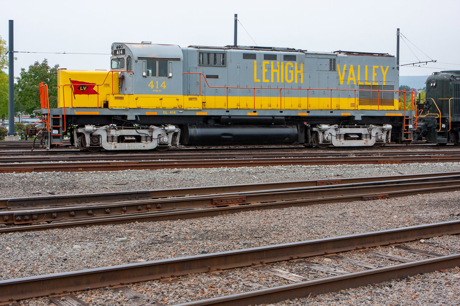 LV 414