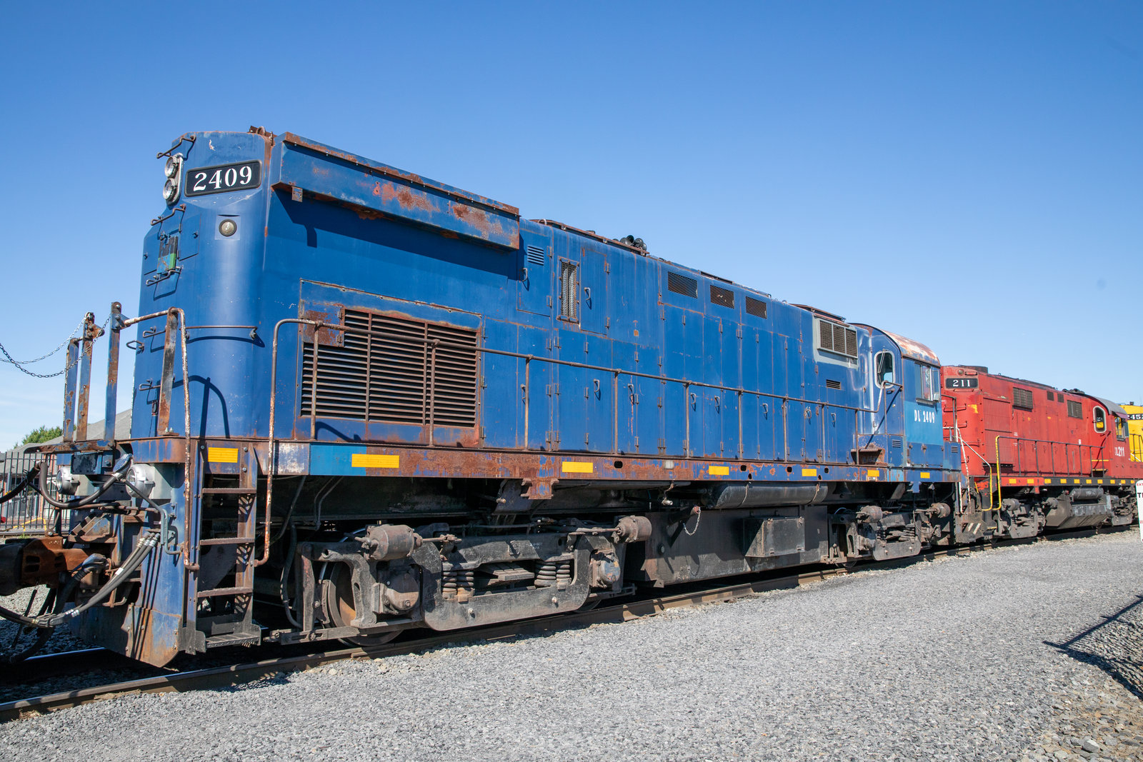 DL 2409