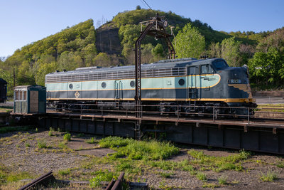 ERIE 833