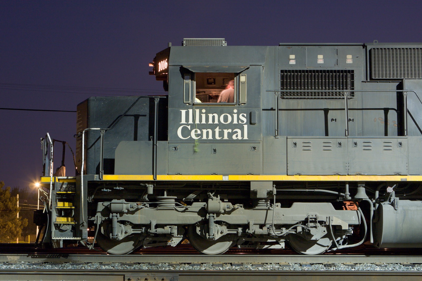 IC 1016