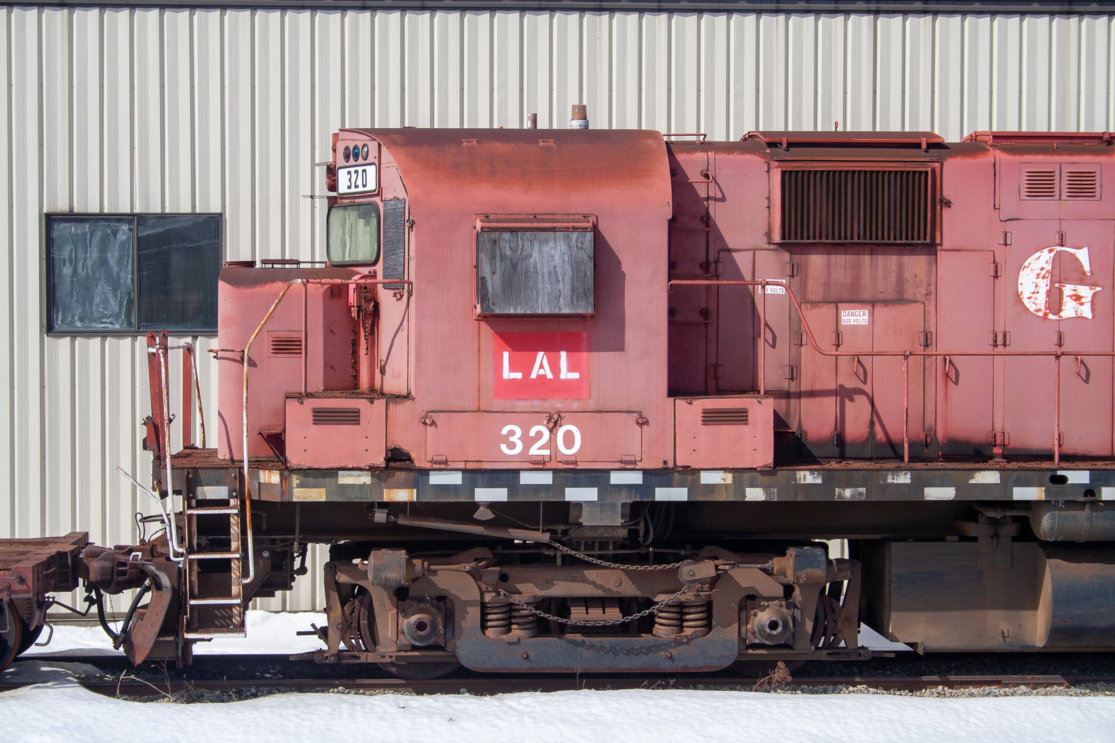 LAL 320
