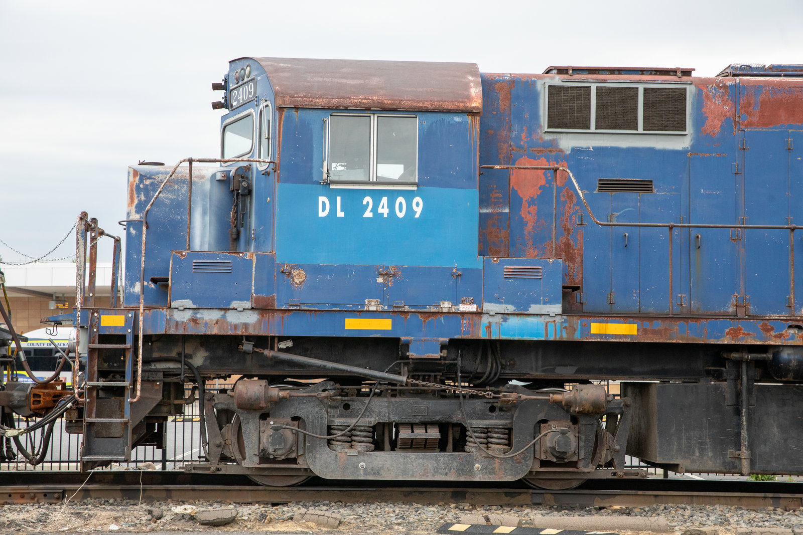 DL 2409