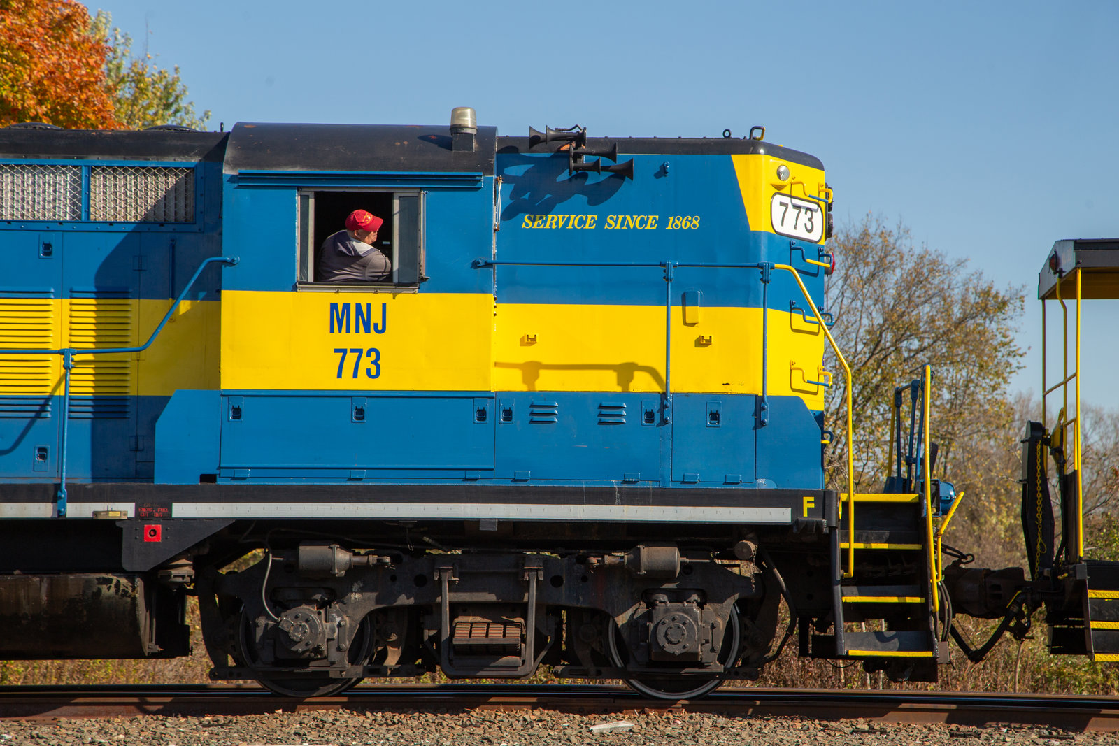 MNJ 773