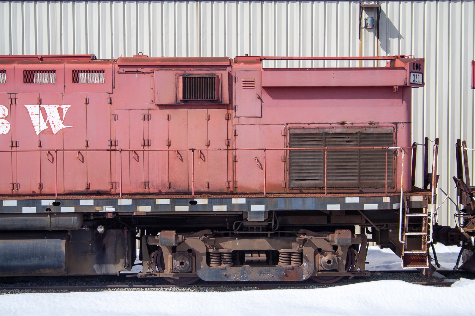 LAL 320