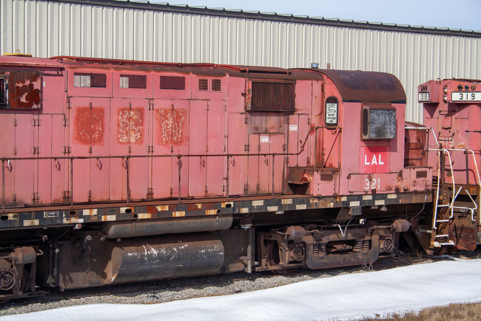 LAL 321