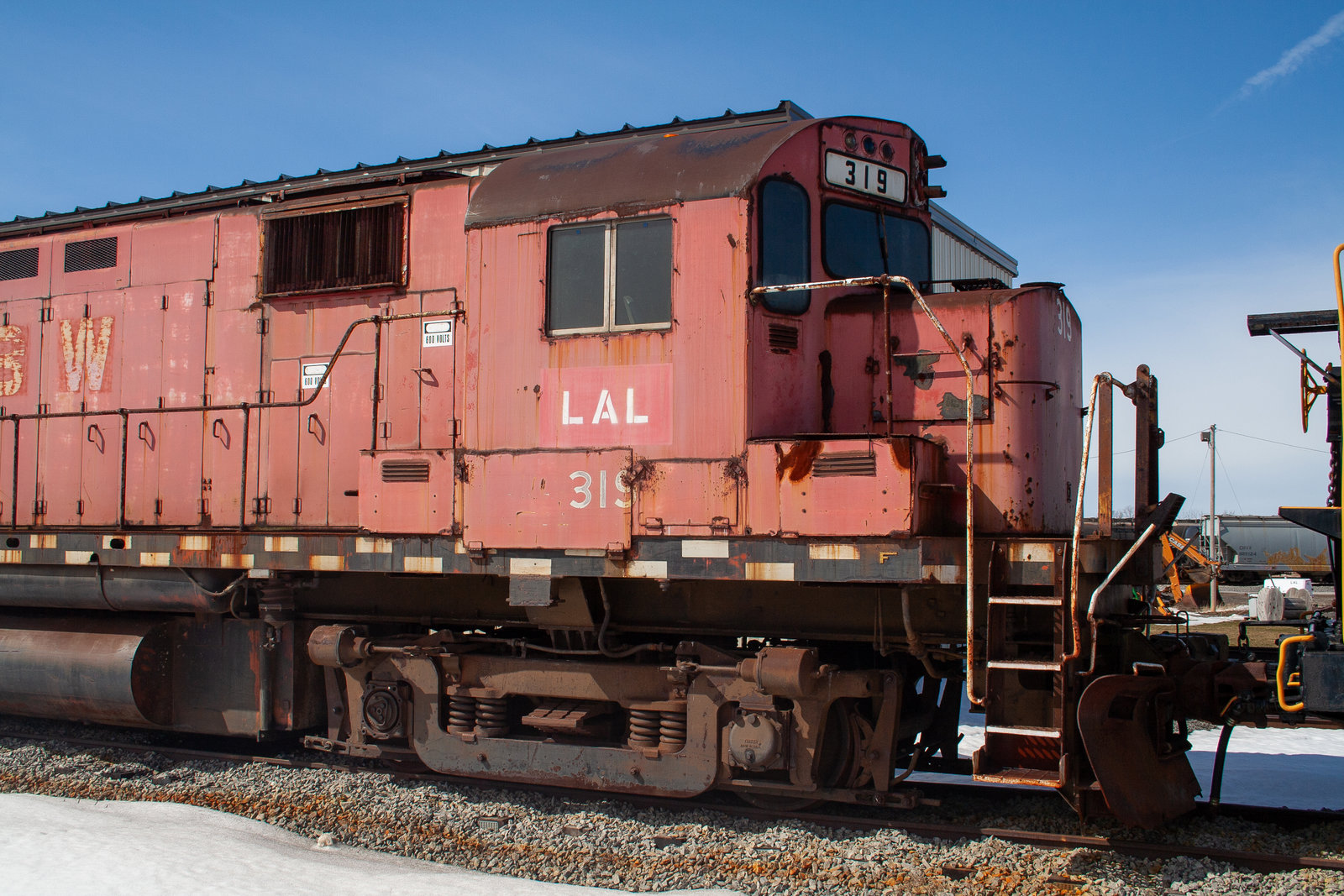 LAL 319