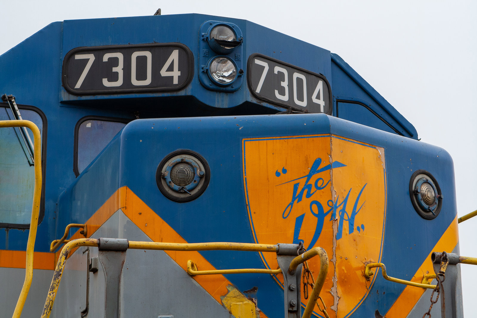 DH 7304