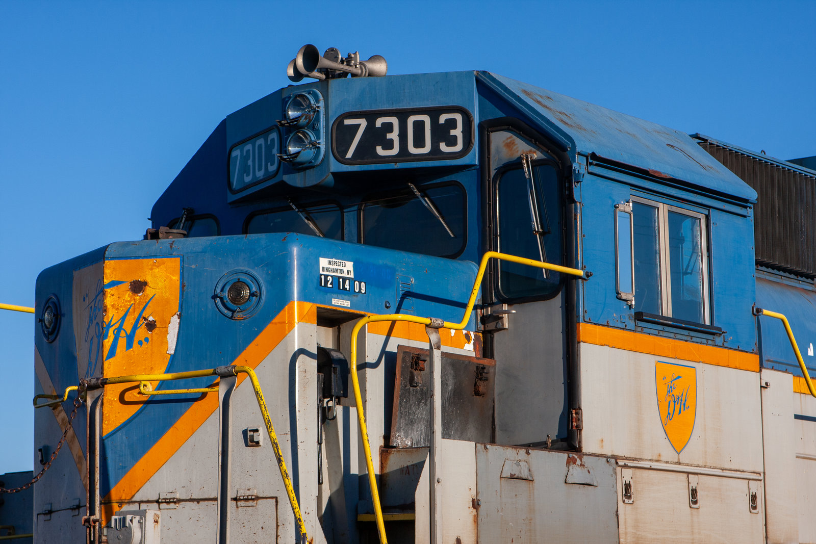 DH 7303