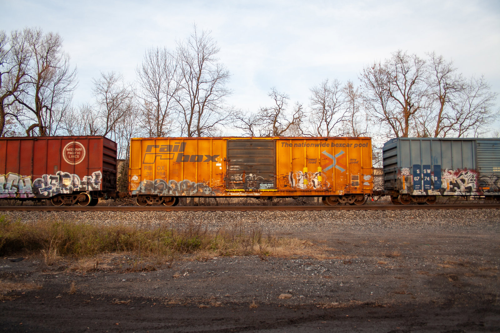 RBOX 38184