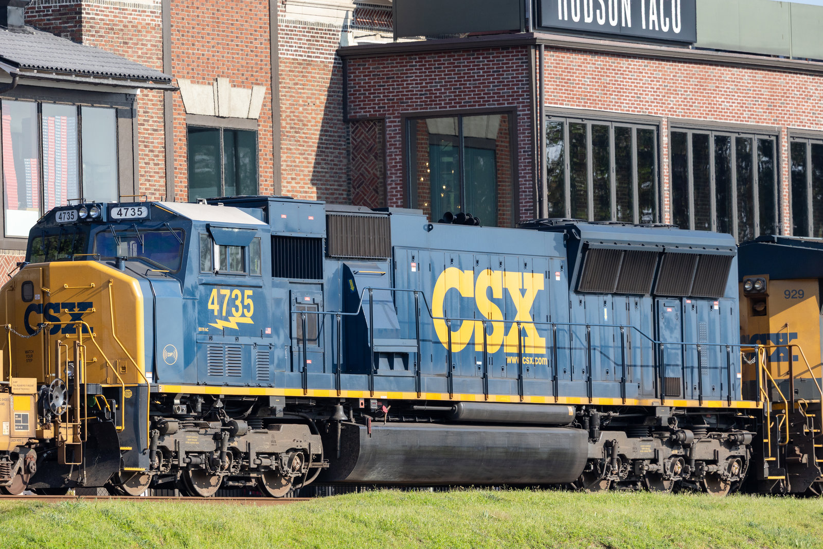 CSXT 4735