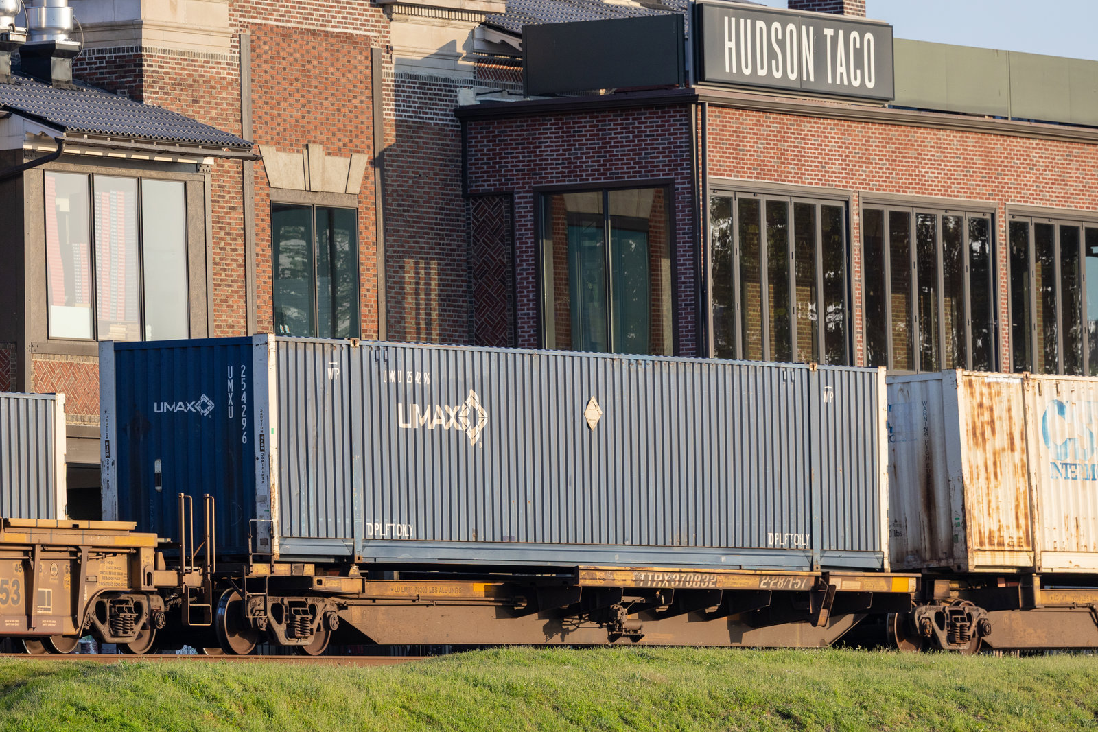 TTRX 370832B