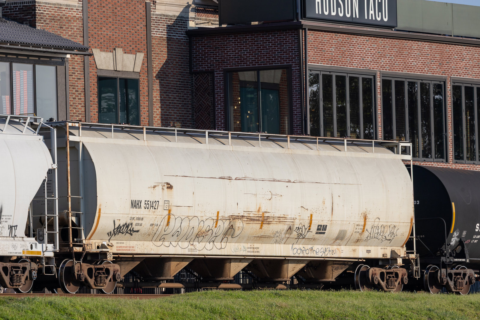 NAHX 551427