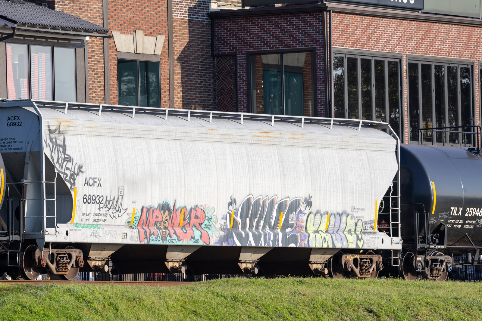 ACFX 68932