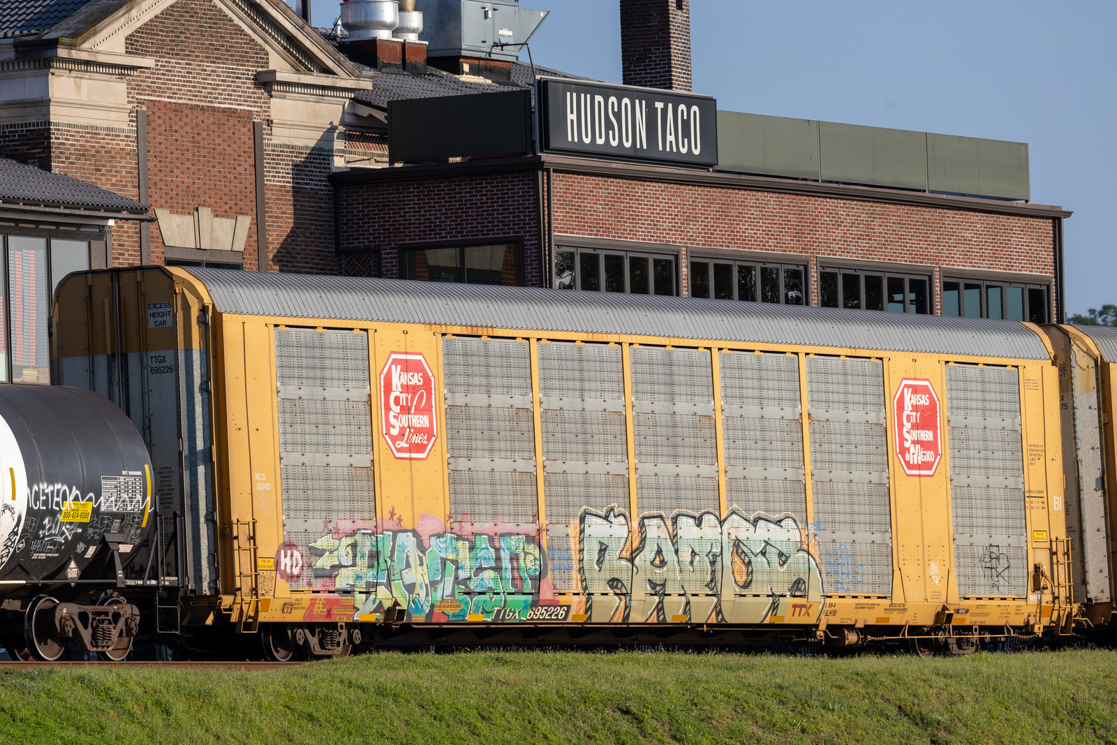 TTGX 695226