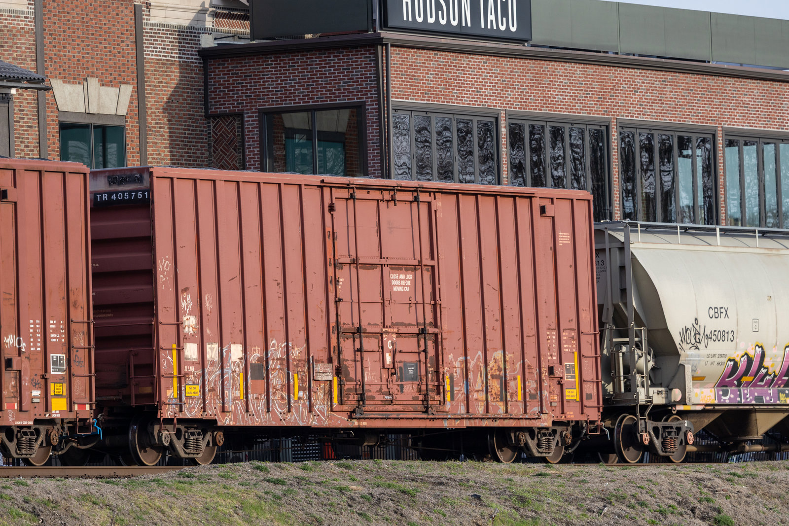 TR 405751