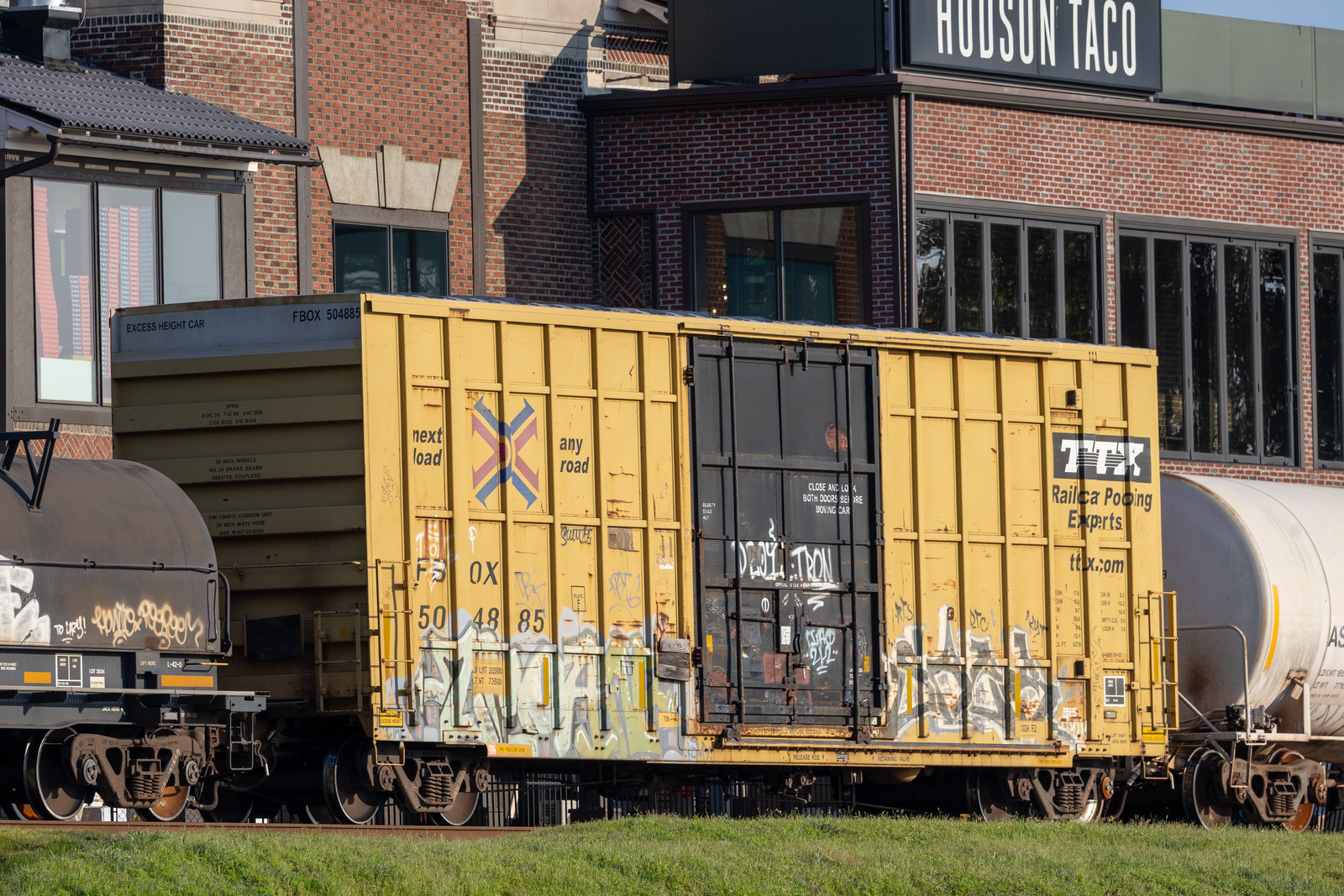 FBOX 504885