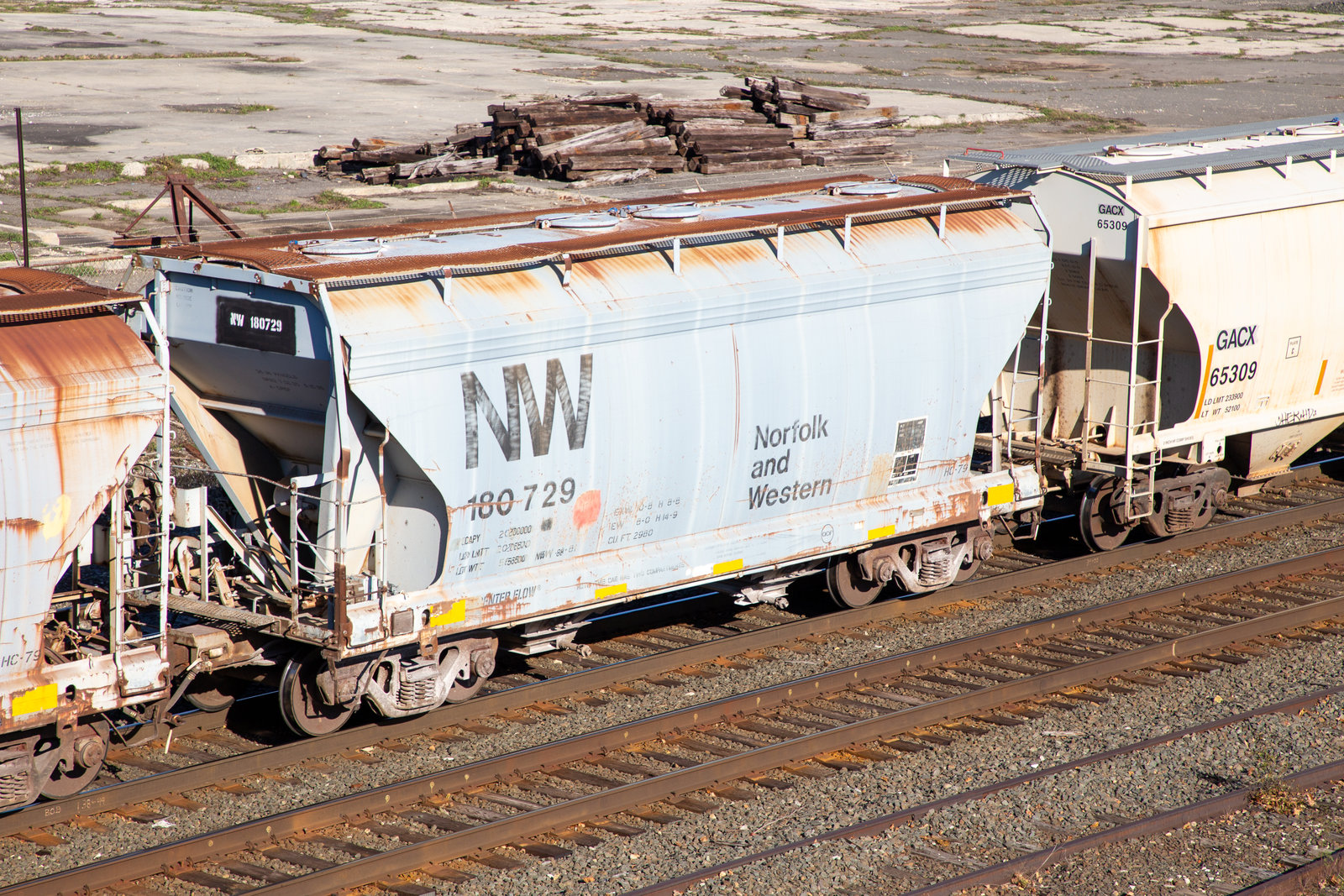 NW 180729