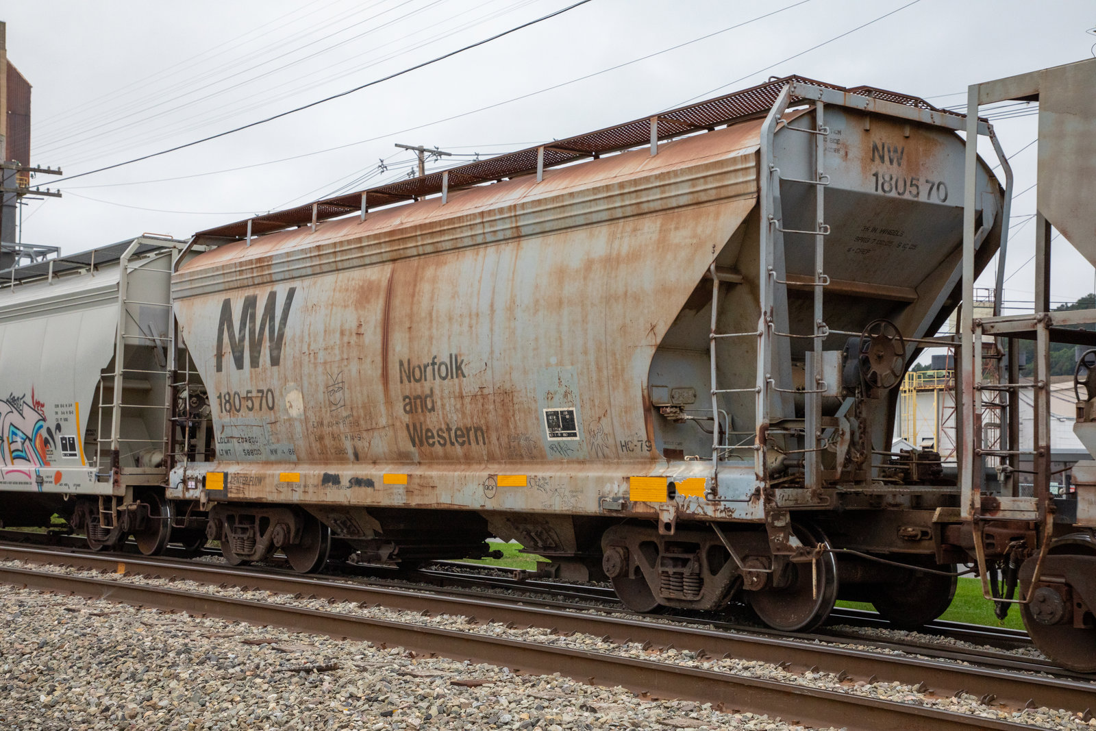 NW 180570