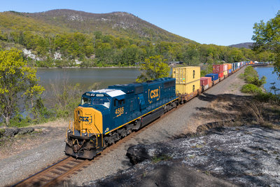 CSXT X010 @ Iona Island, NY