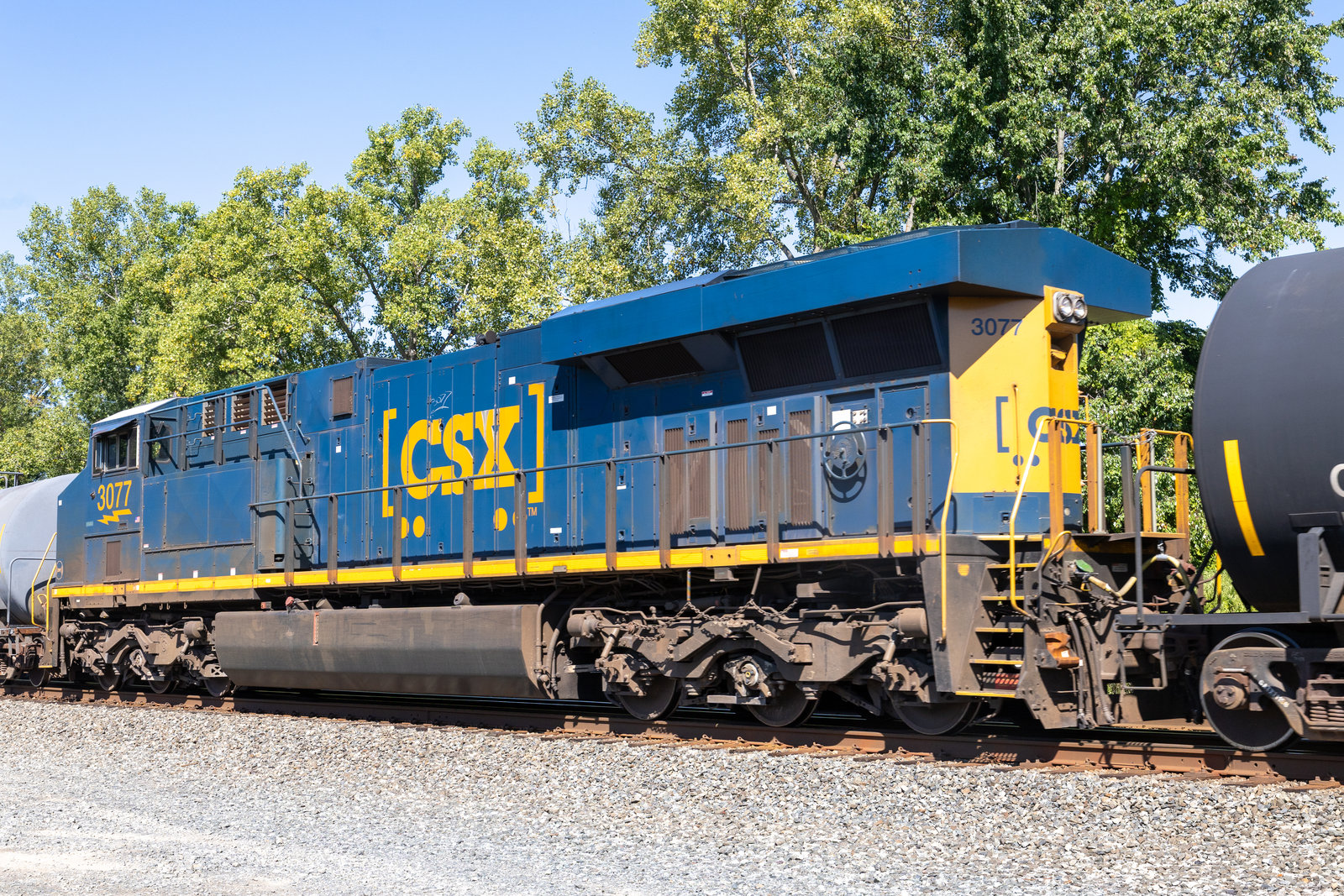 CSXT 3077