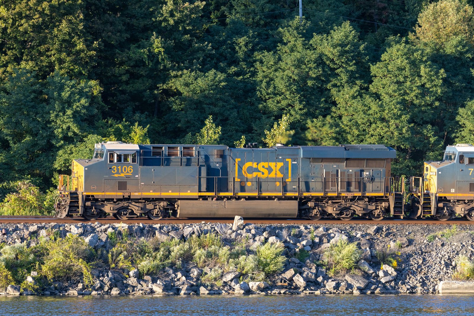CSXT 3106