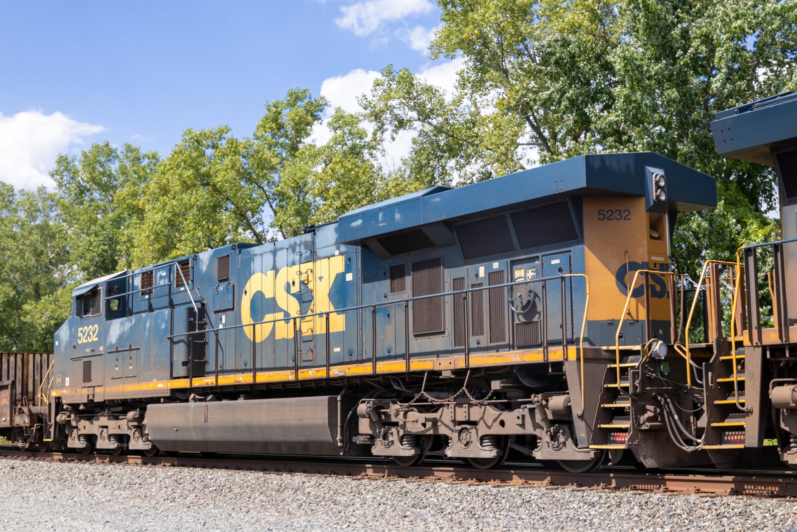 CSXT 5232