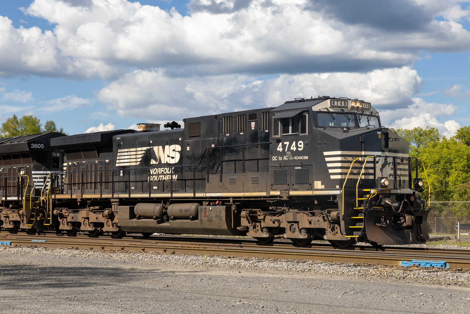 NS 4749