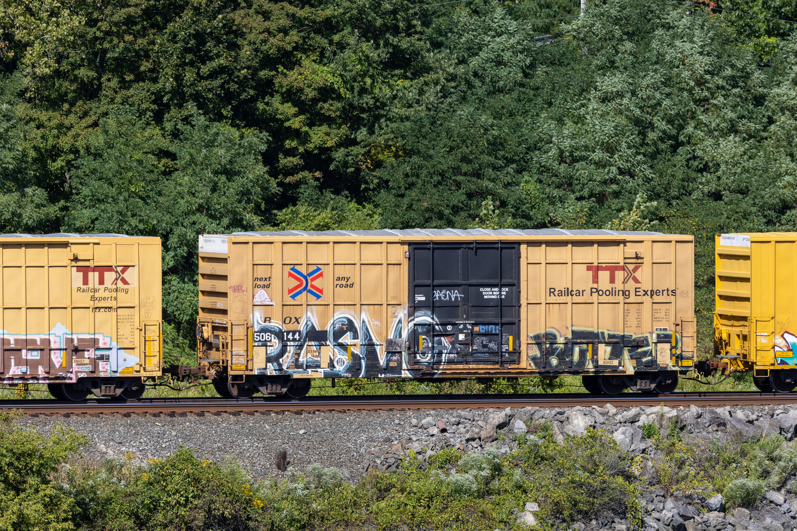 FBOX 506144