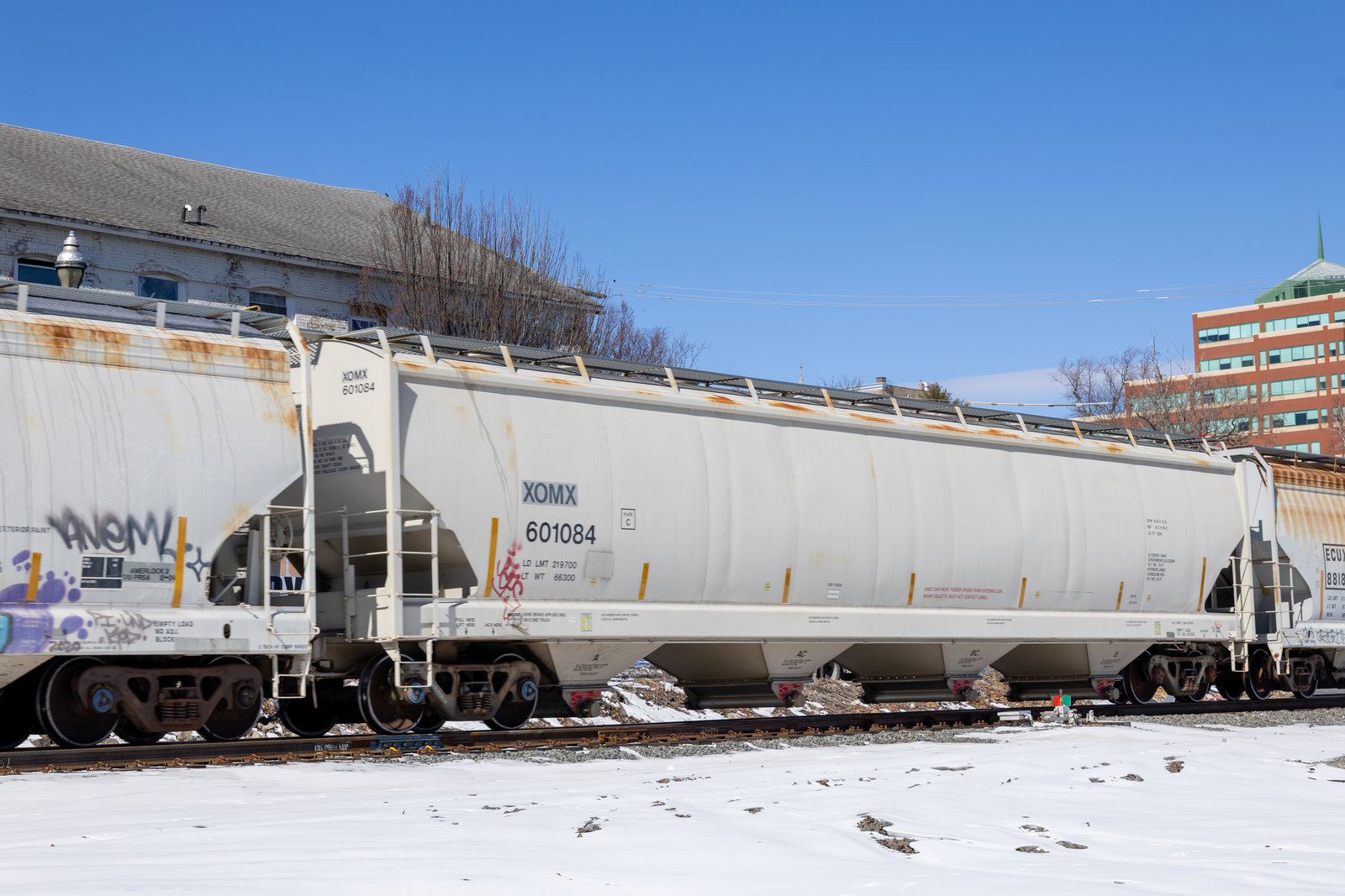 XOMX 601084