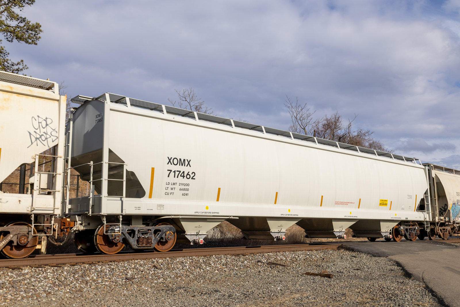 XOMX 717462
