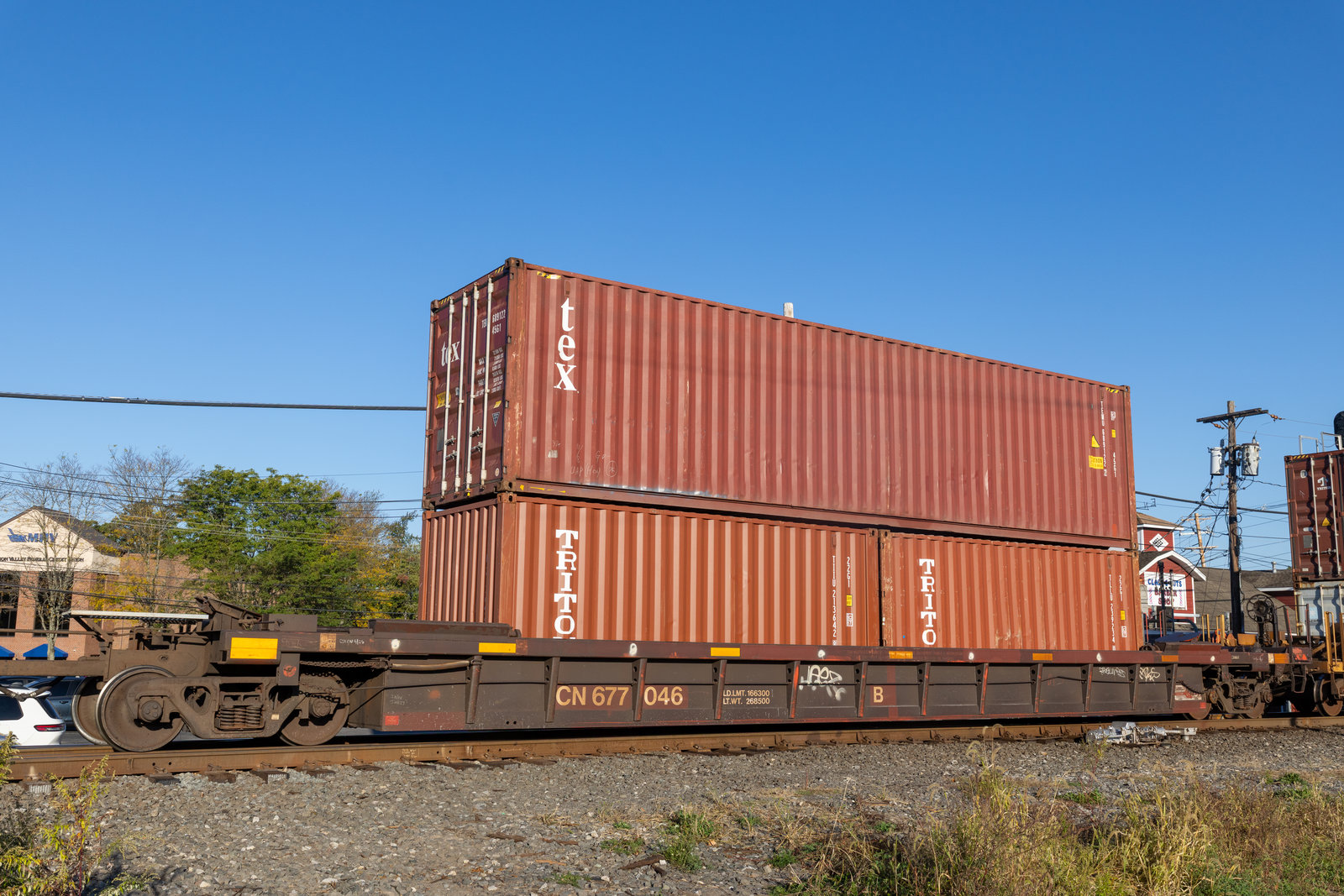 CN 677046B