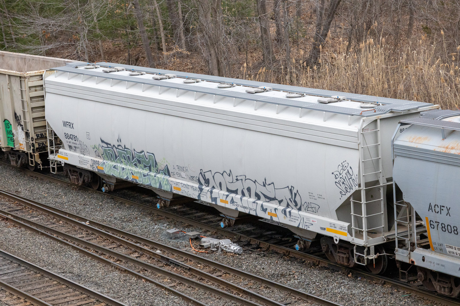 WFRX 884781