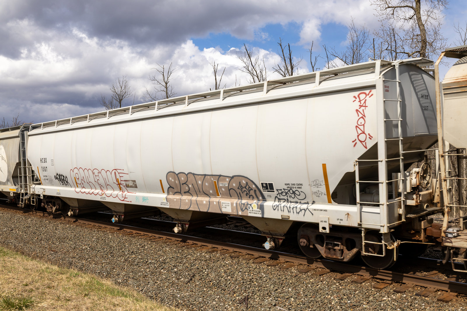 HCBX 1587